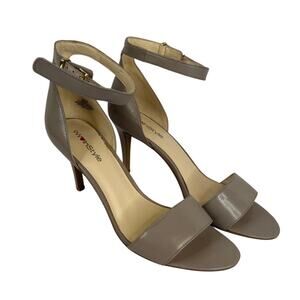 Nine West In Style Size 10.5 M 3 Inch Gray Leather Ankle Strap Heels